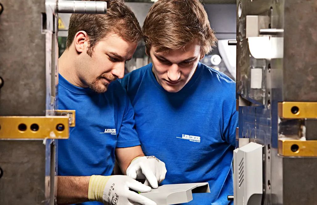 作為技術(shù)員，哪些情況下應(yīng)使用高速注射？