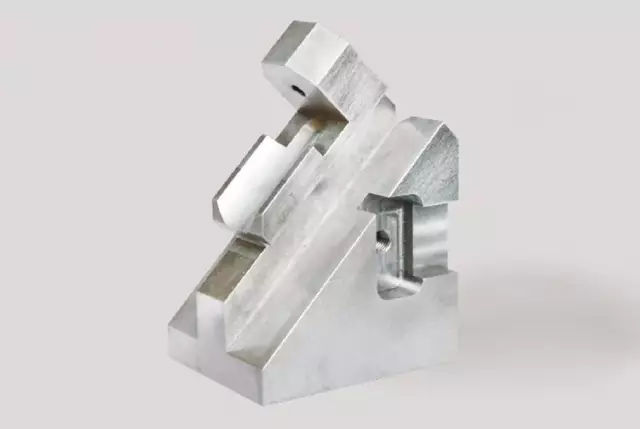 1文搞懂真正的五軸加工中心，到底說的5軸是哪幾個軸(圖4)